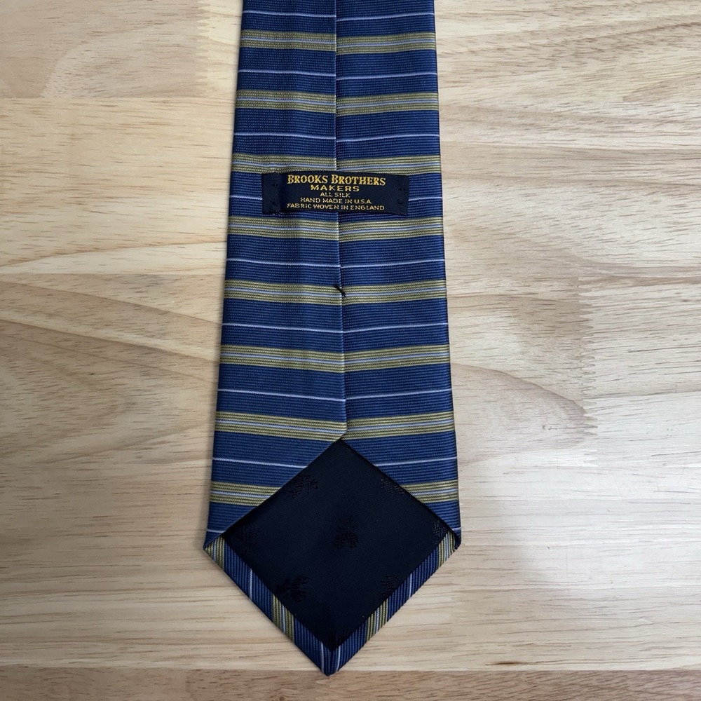 Vintage Brooks Brothers Makers Mens Neck‎ Tie Silk Blue Gold Striped Casual Prep